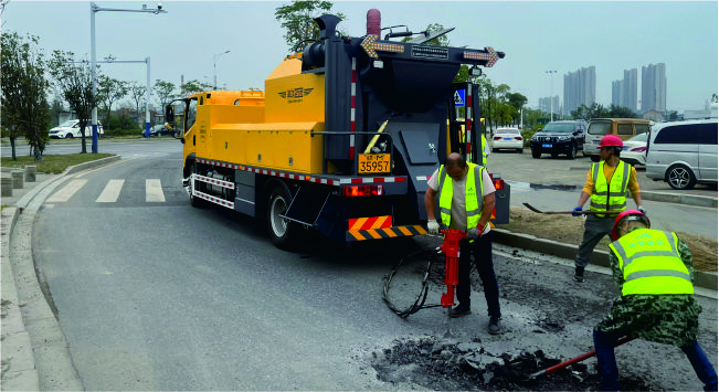 沥青路面热再生修补车（HGY5142TXBJ6-1)